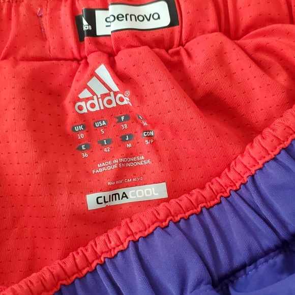 Shorts - Picture 3 of 5